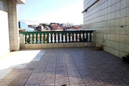 Casa à venda com 209m², 4 quartos e 4 vagas