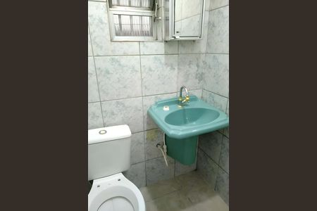 Casa à venda com 209m², 4 quartos e 4 vagas