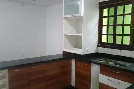 Casa à venda com 125m², 2 quartos e 4 vagas