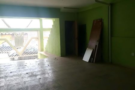 Casa à venda com 125m², 2 quartos e 4 vagas