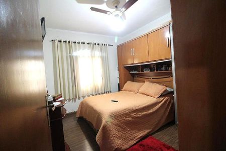 Casa à venda com 129m², 4 quartos e 2 vagas