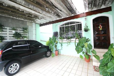 Casa à venda com 129m², 4 quartos e 2 vagas