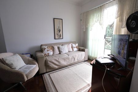 Apartamento à venda com 74m², 2 quartos e 1 vagaSala