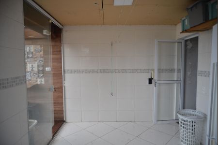 Apartamento à venda com 100m², 2 quartos e 1 vagaÁrea de Serviço