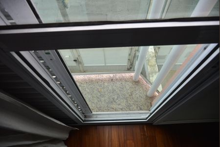 Apartamento à venda com 100m², 2 quartos e 1 vagaSacada Suíte