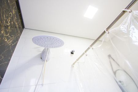 Casa à venda com 72m², 2 quartos e 3 vagasBanheiro da Suíte 1