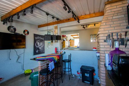 Casa à venda com 72m², 2 quartos e 3 vagasEspaço gourmet