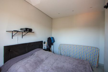 Casa à venda com 72m², 2 quartos e 3 vagasSuíte 2