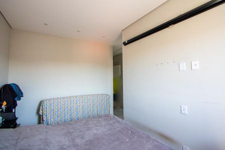 Casa à venda com 72m², 2 quartos e 3 vagasSuíte 2