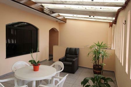 Casa à venda com 250m², 4 quartos e 3 vagas