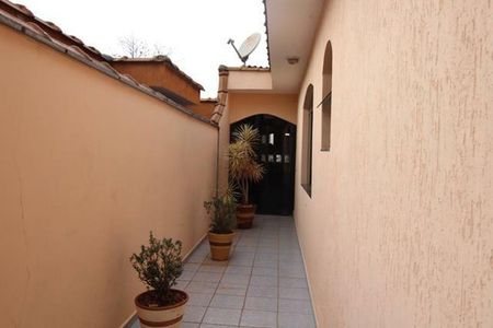 Casa à venda com 250m², 4 quartos e 3 vagas