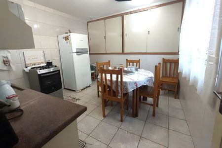 Casa à venda com 202m², 3 quartos e 3 vagas