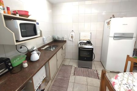 Casa à venda com 202m², 3 quartos e 3 vagas