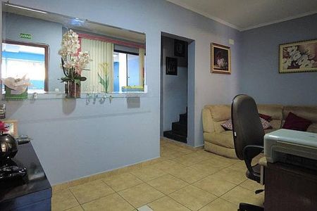 Casa à venda com 100m², 3 quartos e 2 vagas