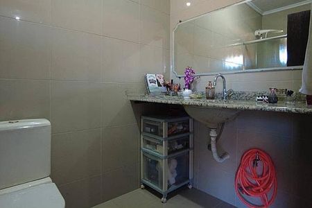 Casa à venda com 100m², 3 quartos e 2 vagas