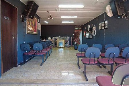 Casa à venda com 100m², 3 quartos e 2 vagas