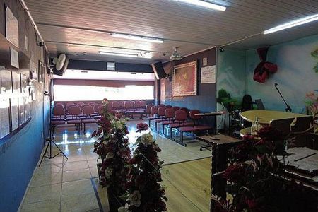 Casa à venda com 100m², 3 quartos e 2 vagas