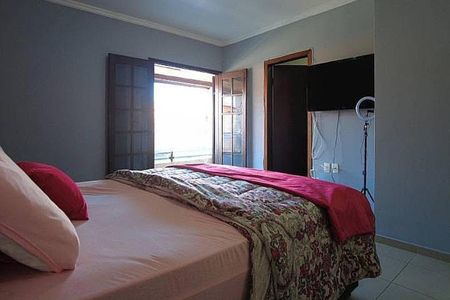 Casa à venda com 100m², 3 quartos e 2 vagas