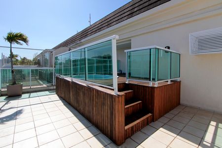 Apartamento para alugar com 208m², 3 quartos e 3 vagas Apartamento para alugar com 208m², 3 quartos e 3 vagasTerraço