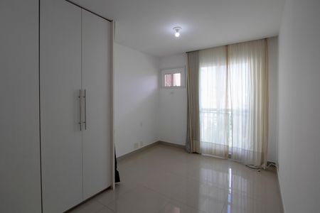 Apartamento para alugar com 208m², 3 quartos e 3 vagas Apartamento para alugar com 208m², 3 quartos e 3 vagasSuíte