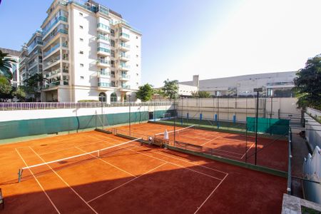 Apartamento para alugar com 208m², 3 quartos e 3 vagas Apartamento para alugar com 208m², 3 quartos e 3 vagasQuadras de tênis