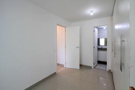 Apartamento para alugar com 208m², 3 quartos e 3 vagas Apartamento para alugar com 208m², 3 quartos e 3 vagasSuíte