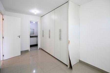 Apartamento para alugar com 208m², 3 quartos e 3 vagas Apartamento para alugar com 208m², 3 quartos e 3 vagasSuíte