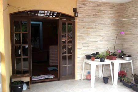 Casa à venda com 217m², 3 quartos e 3 vagas