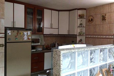 Casa à venda com 217m², 3 quartos e 3 vagas