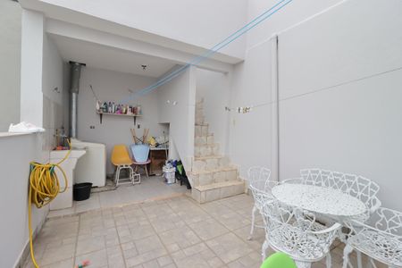 Casa à venda com 132m², 3 quartos e sem vagaÁrea de Serviço