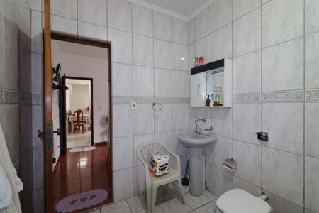 Casa à venda com 132m², 3 quartos e sem vagaBanheiro da Suíte