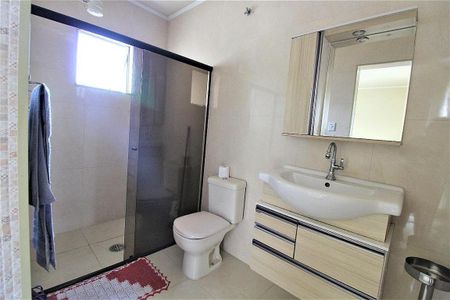 Casa à venda com 164m², 3 quartos e 2 vagas