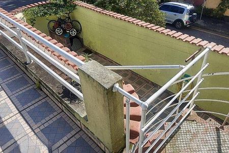 Casa à venda com 124m², 3 quartos e 4 vagas