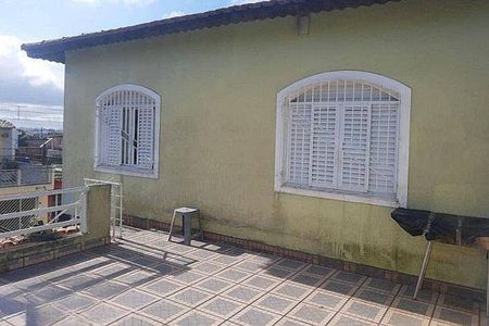 Casa à venda com 124m², 3 quartos e 4 vagas