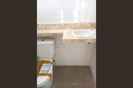 Casa à venda com 54m², 2 quartos e 2 vagas