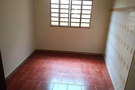 Casa à venda com 240m², 4 quartos e 2 vagas