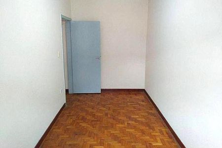 Casa à venda com 240m², 4 quartos e 2 vagas