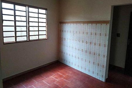 Casa à venda com 240m², 4 quartos e 2 vagas