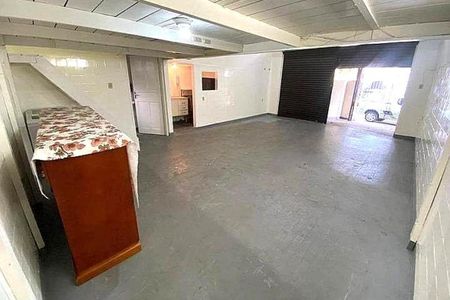 Casa à venda com 240m², 4 quartos e 2 vagas