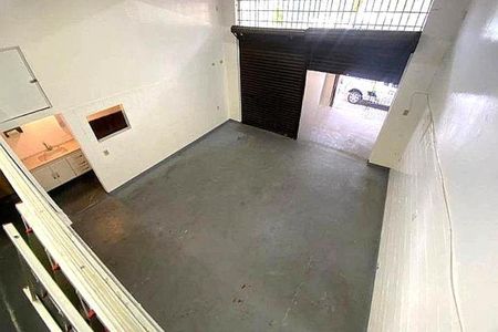 Casa à venda com 240m², 4 quartos e 2 vagas