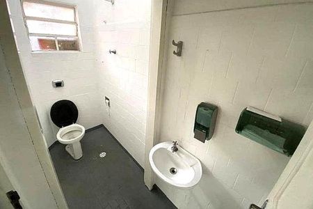 Casa à venda com 240m², 4 quartos e 2 vagas