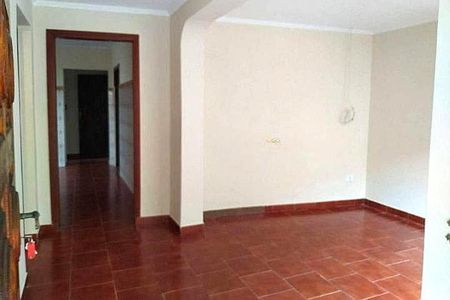 Casa à venda com 240m², 4 quartos e 2 vagas