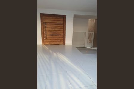 Casa à venda com 251m², 3 quartos e 8 vagas