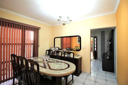 Casa à venda com 150m², 4 quartos e 4 vagas