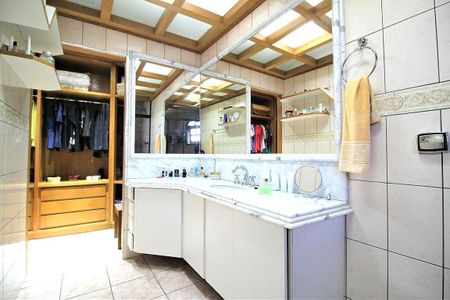 Casa à venda com 150m², 4 quartos e 4 vagas