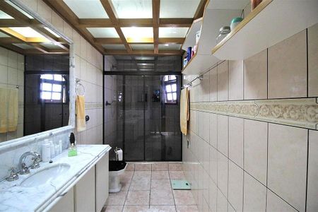 Casa à venda com 150m², 4 quartos e 4 vagas