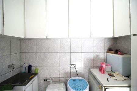 Casa à venda com 150m², 4 quartos e 4 vagas