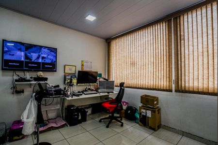 Casa à venda com 150m², 3 quartos e 2 vagasEscritório