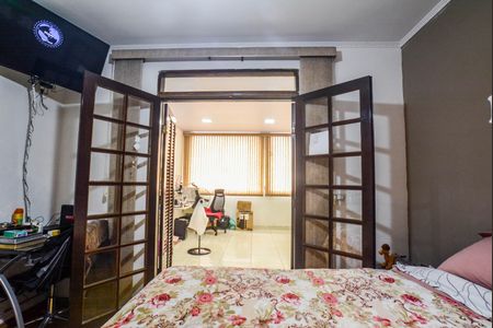 Casa à venda com 150m², 3 quartos e 2 vagas Suíte