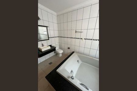 Casa à venda com 160m², 3 quartos e 3 vagas